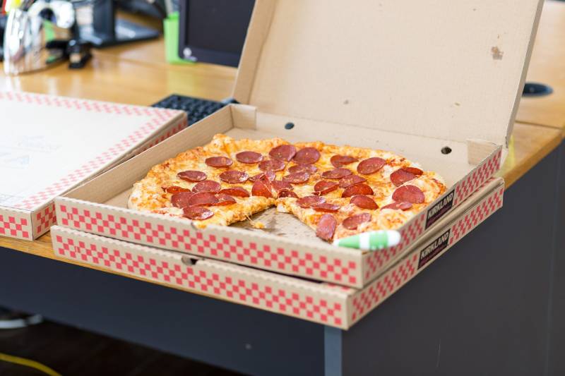 Chez Pizz'Andréa à Plan de Cuques c'est 3 pizzas achetées, la 4e offerte de votre choix